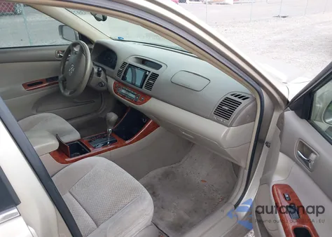 2003 Toyota Camry Le/Xle/Se from USA, damaged, VIN 4T1BE32K03U703617